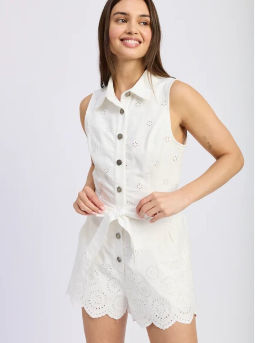 Like New! En Saison Isabella White Romper Cream Eyelet Sleeveless in XS